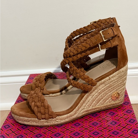 Tory Burch Bailey 90mm Ankle Strap Wedge Sandals - Picture 2 of 5
